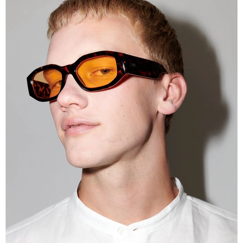 NEW SZADE Tortoise Unisex Shell Sunglasses with Yellow Lenses - Picture 4 of 5